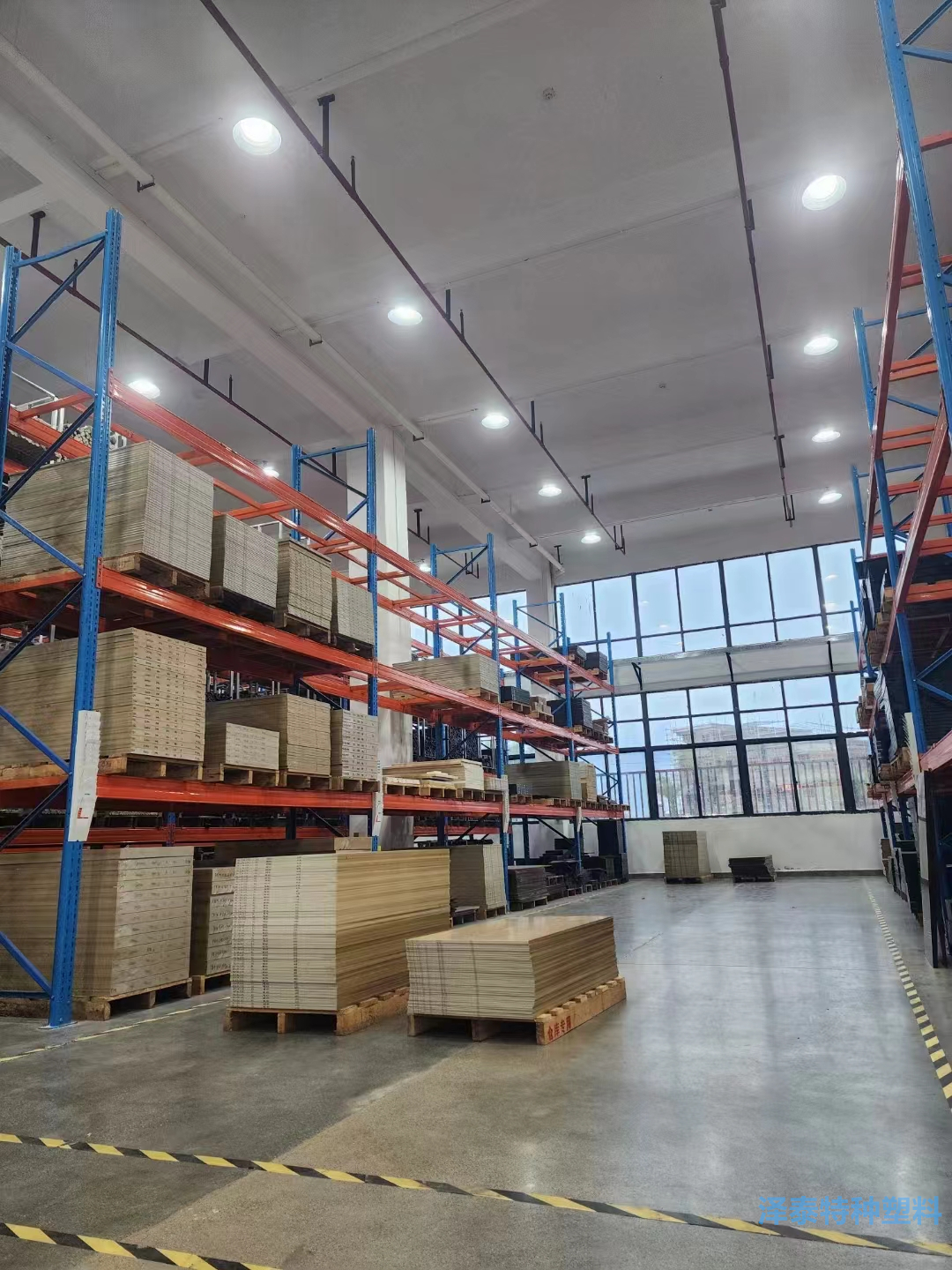 泽泰PEEK材料助力机器人智能未来